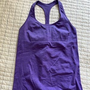 EUC lululemon tank with built-in bra sz 10
